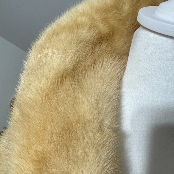 Blond mink stole shawl, vintage mink, luxurious, haute couture - Picture 6 of 9